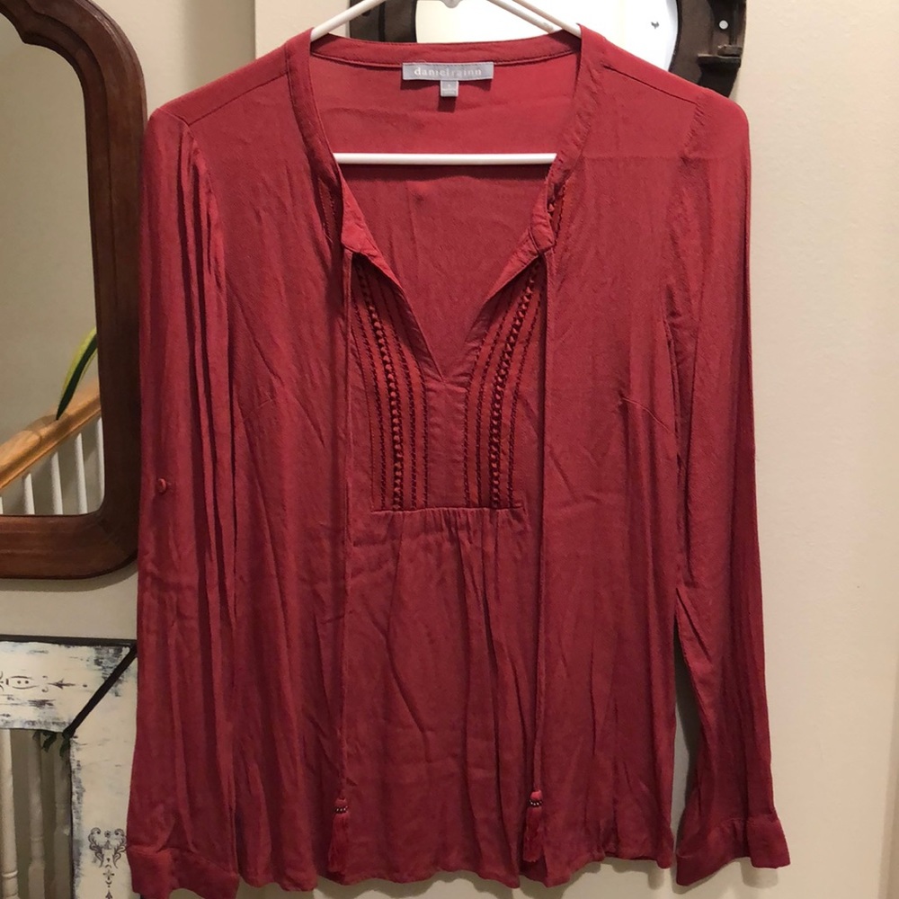 Daniel Rainn blouse